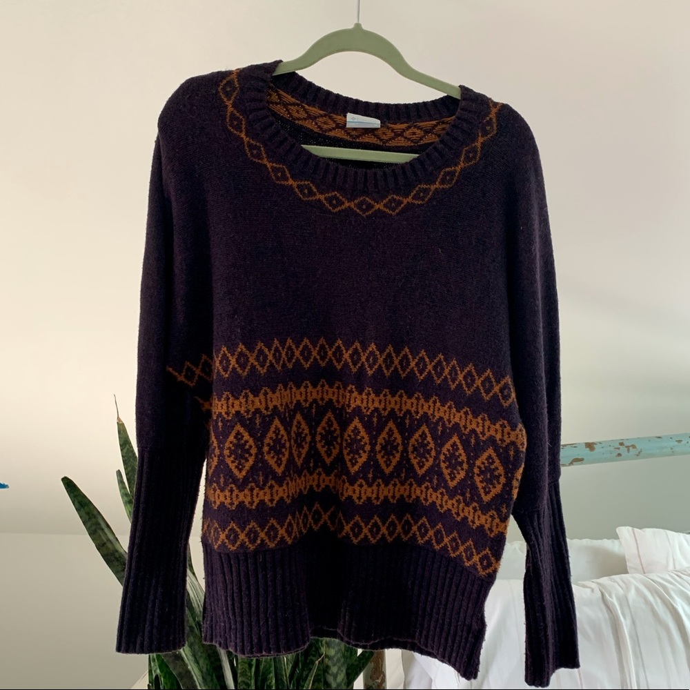 Columbia sweater
